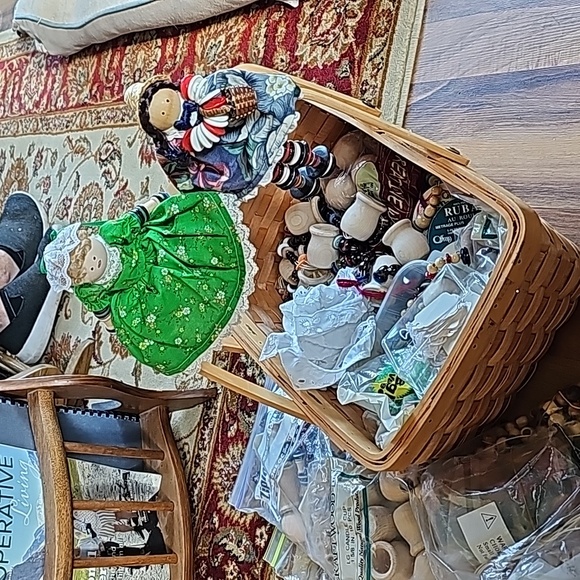 Whole Basketfull!!! For Button & Spool Dolls!🧵❣️ - Picture 2 of 16